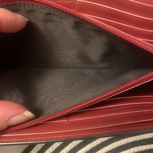 PRICE DROP Gucci micro GG long wallet with GG gold tone heart - Picture 14 of 17